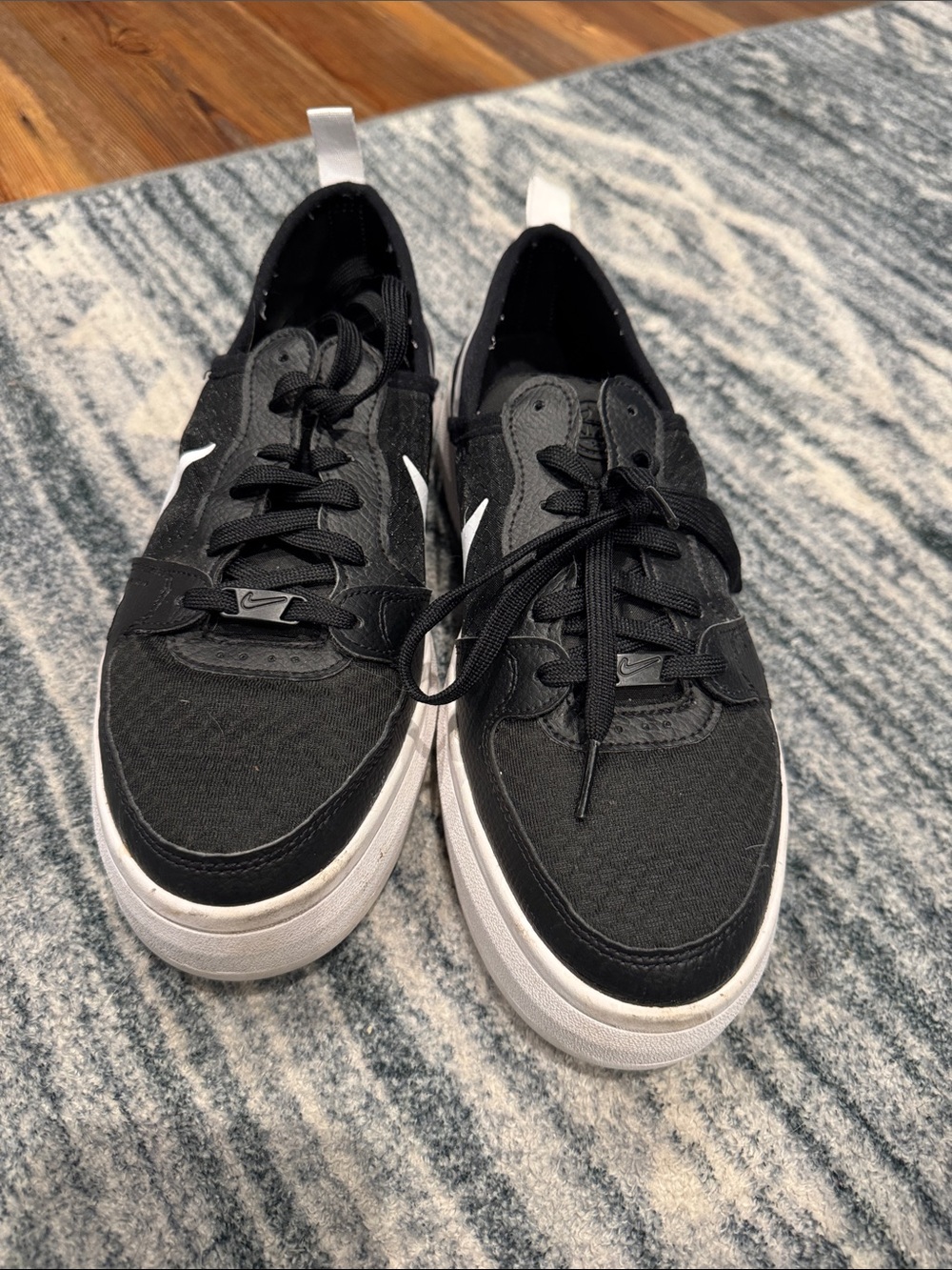 Nike Women’s Black and White Platform Sneakers - Picture 2 of 5